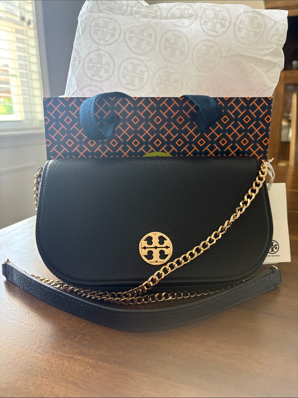 Tory Burch Chelsea Pebble Crossbody Bag